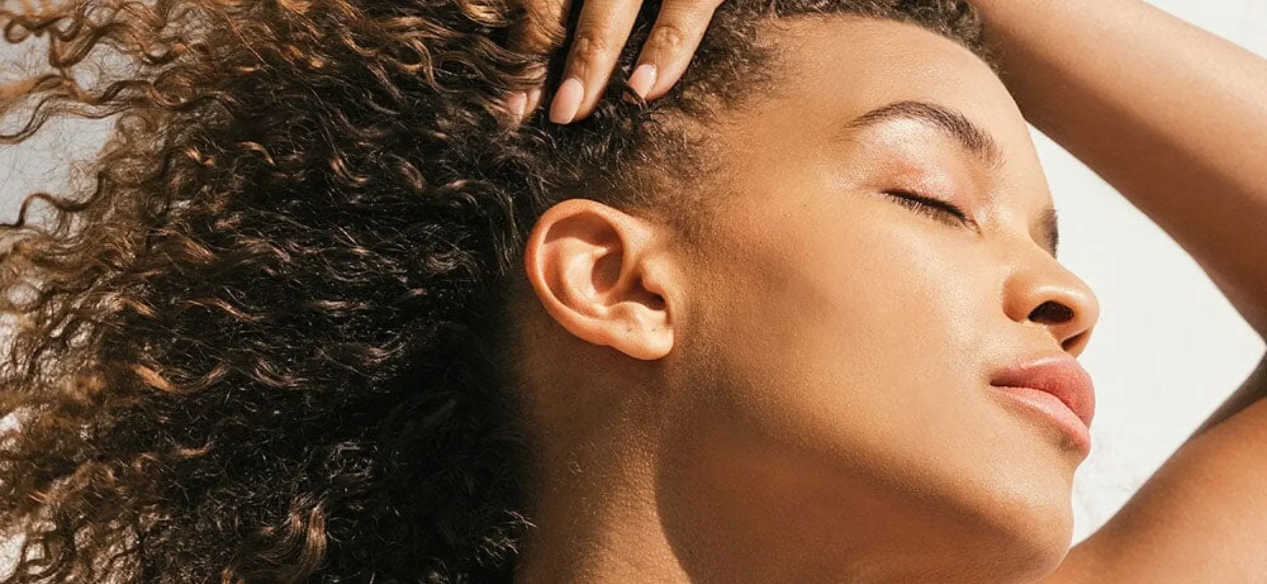 How to moisturize scalp without making hair greasy