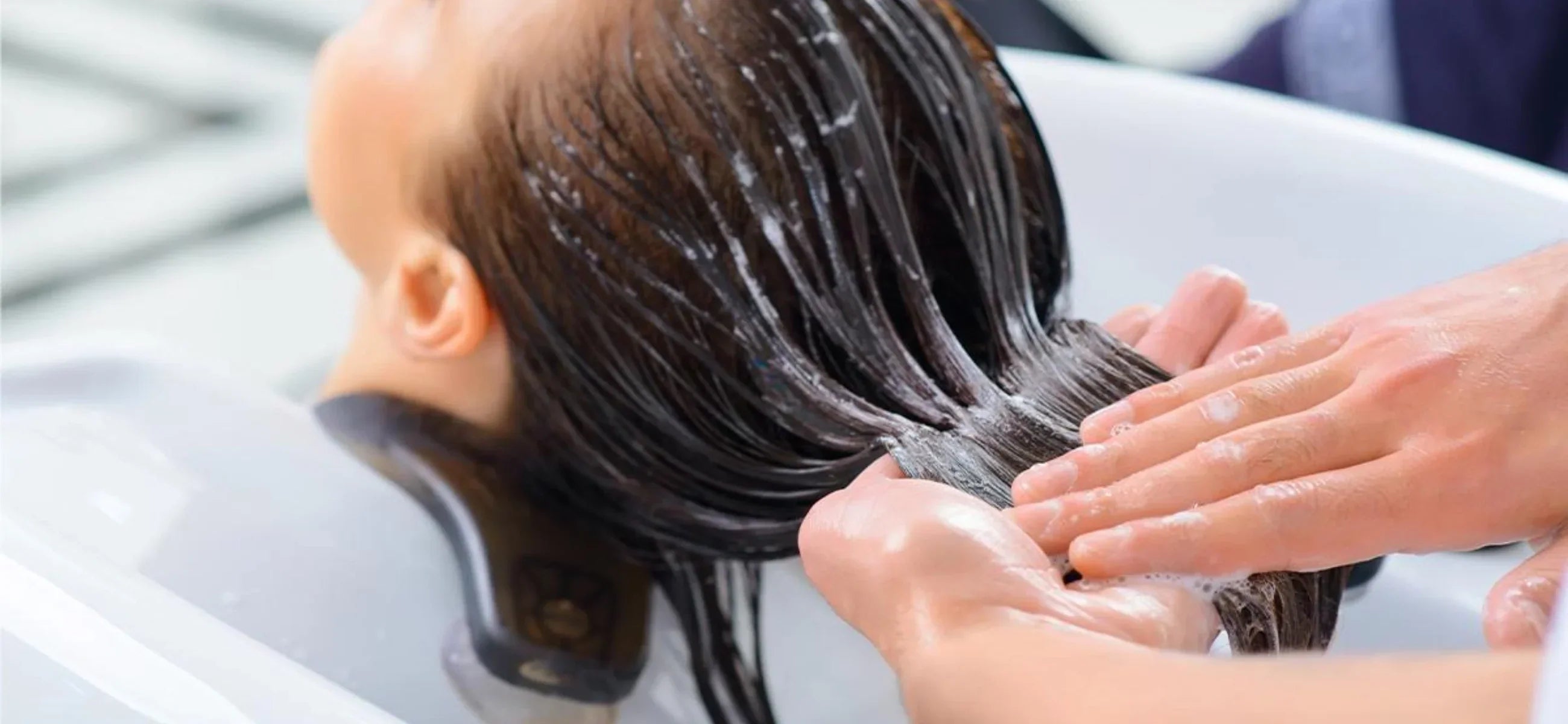 What is clarifying shampoo? Beginners' guide by Laifen