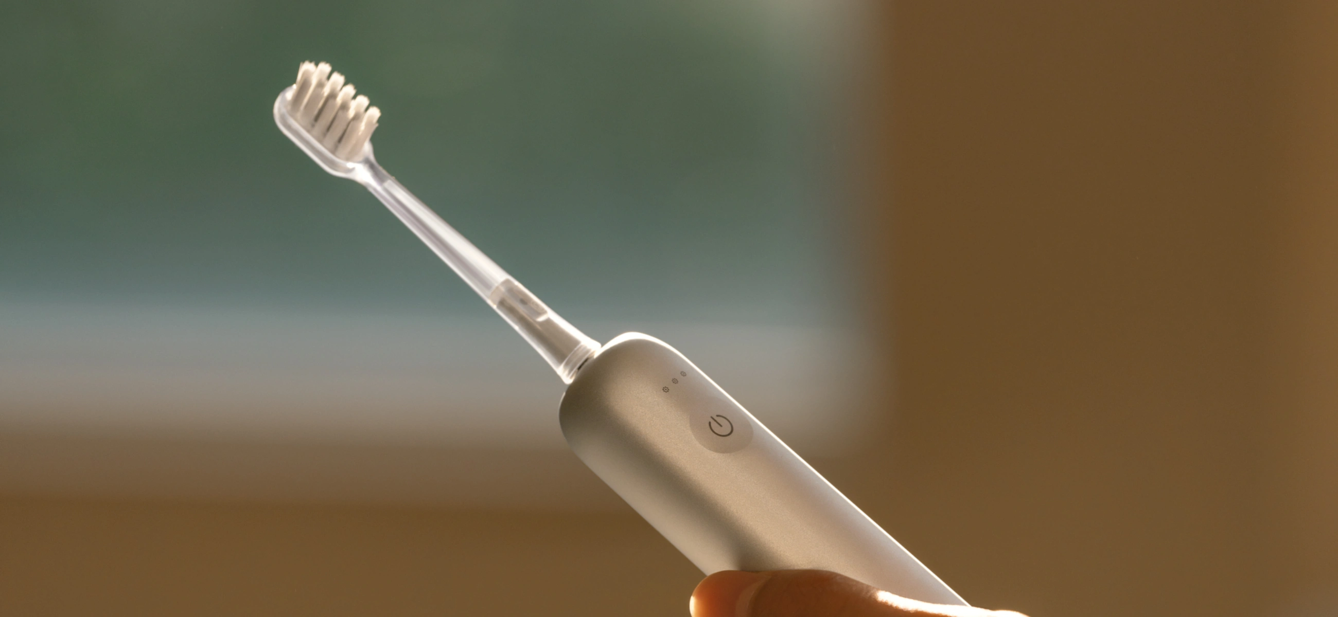 Best electric toothbrush made for your sensitive teeth and gums