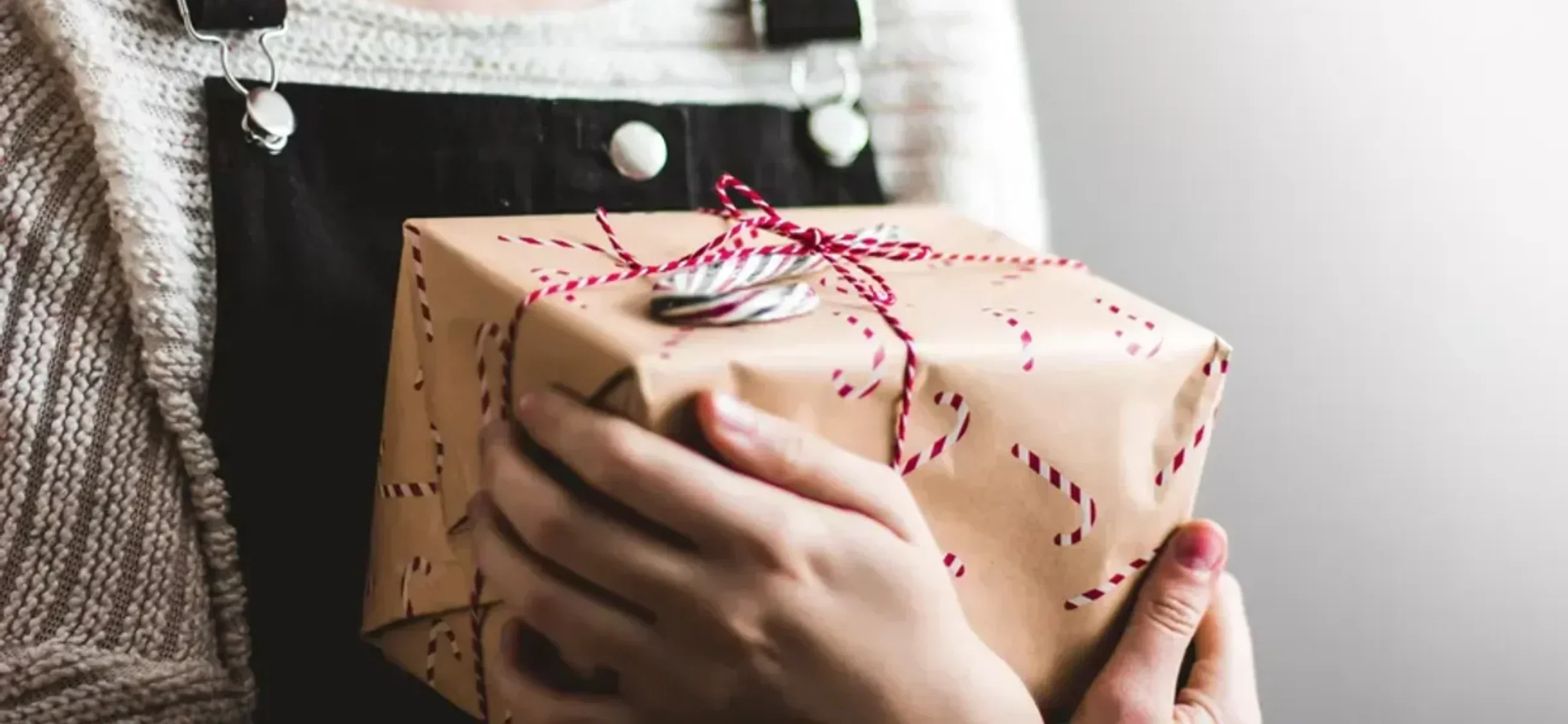 Top 15 gift ideas for women: For wives, sisters, moms & friends