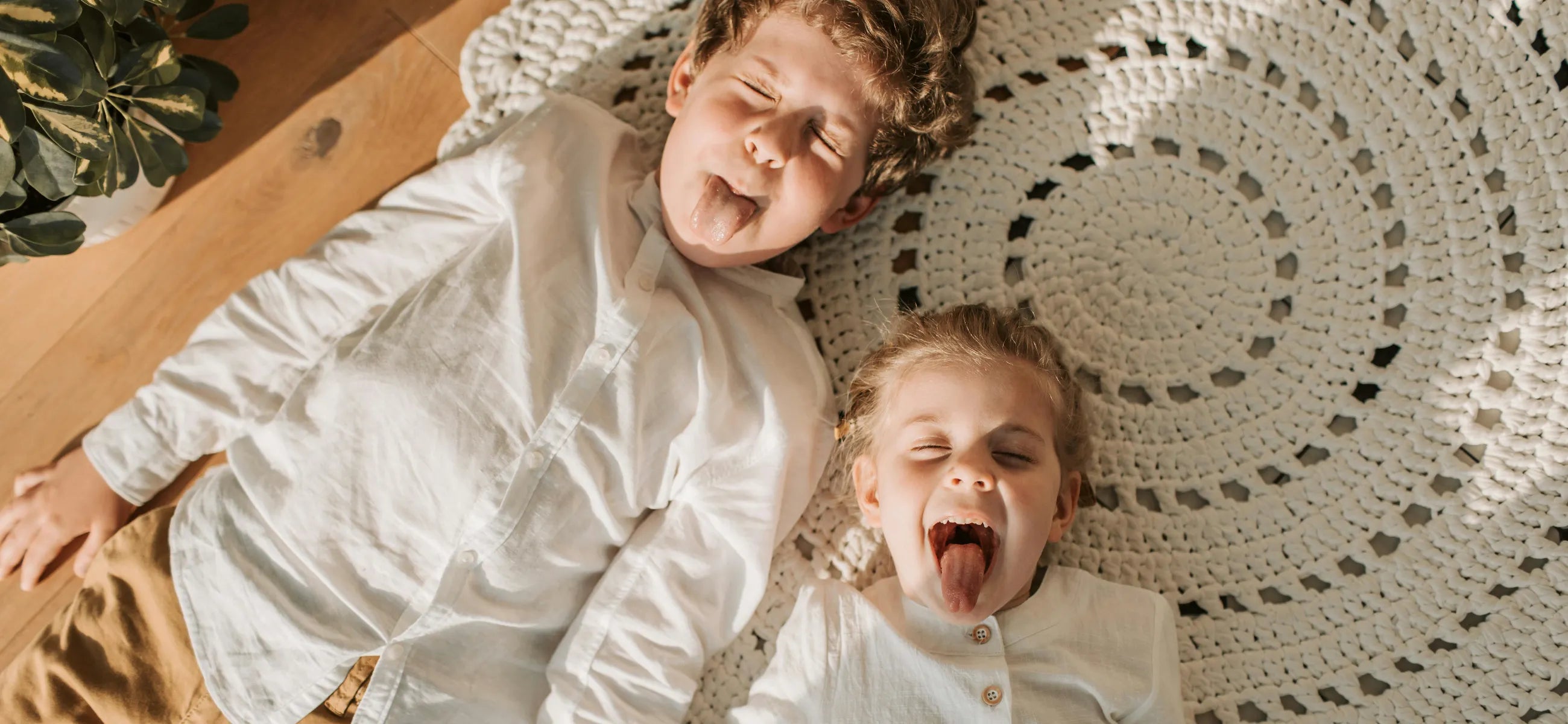 Symptoms of black hairy tongue: What are the causes and treatments?