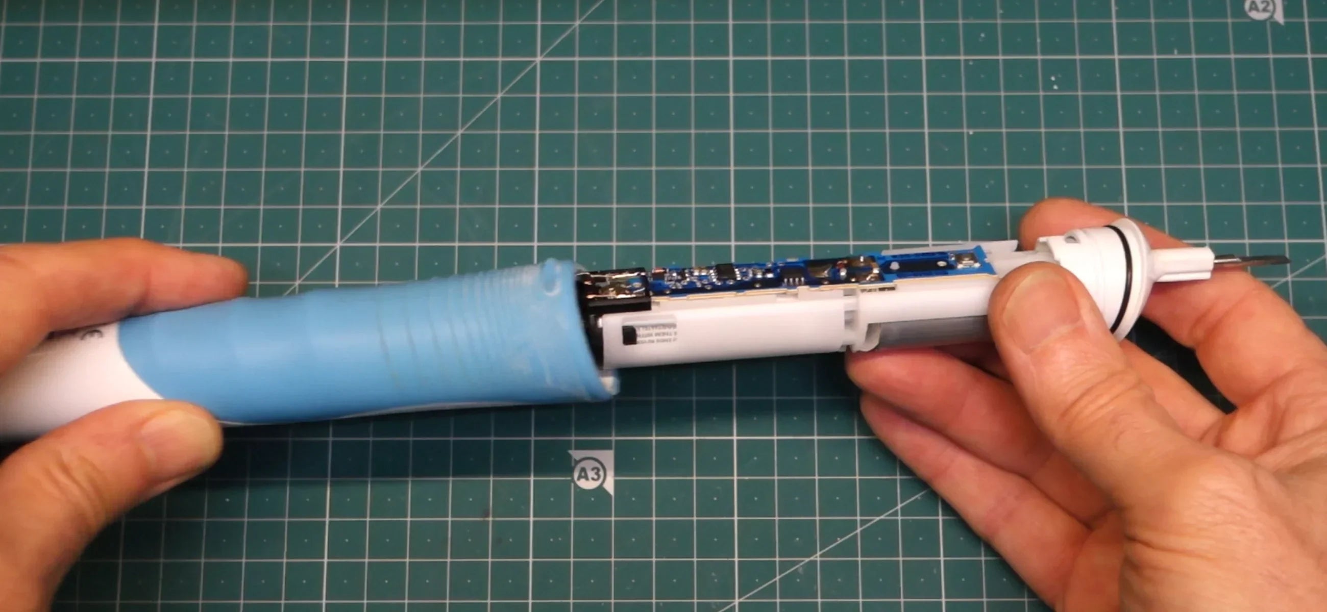 Step-by-step guide: Changing the battery in your Oral-B toothbrush