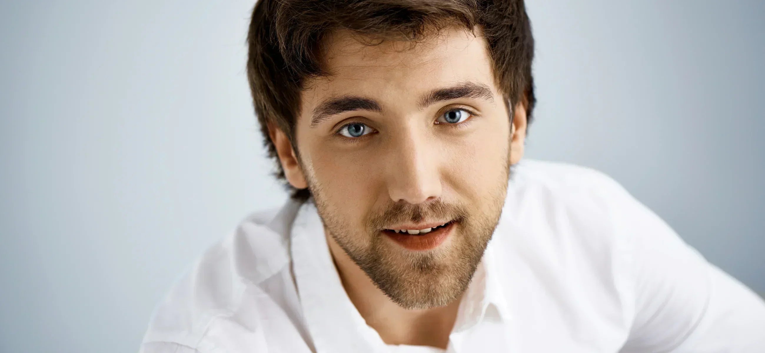 15 stylish short haircuts for males with oval faces + pro styling tips