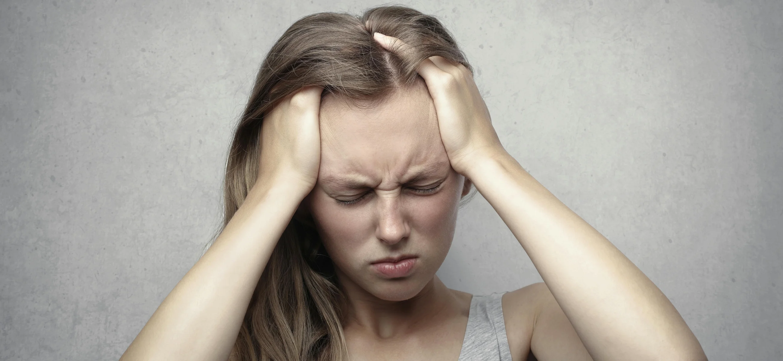 Why is my hair dry and brittle? 4 simple solutions to treat brittle and dry hair