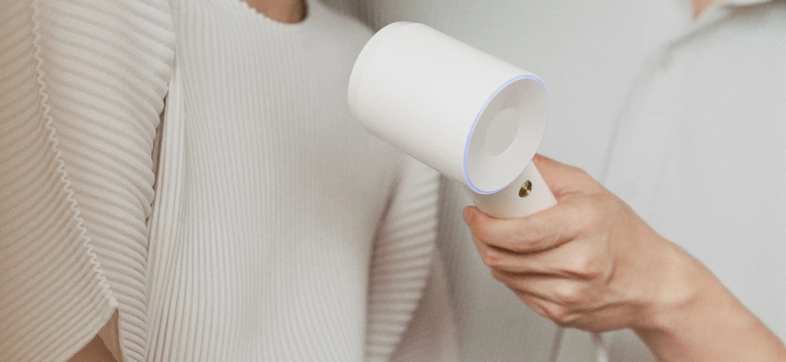 Drying hair with cold air: Benefits, how long, and more