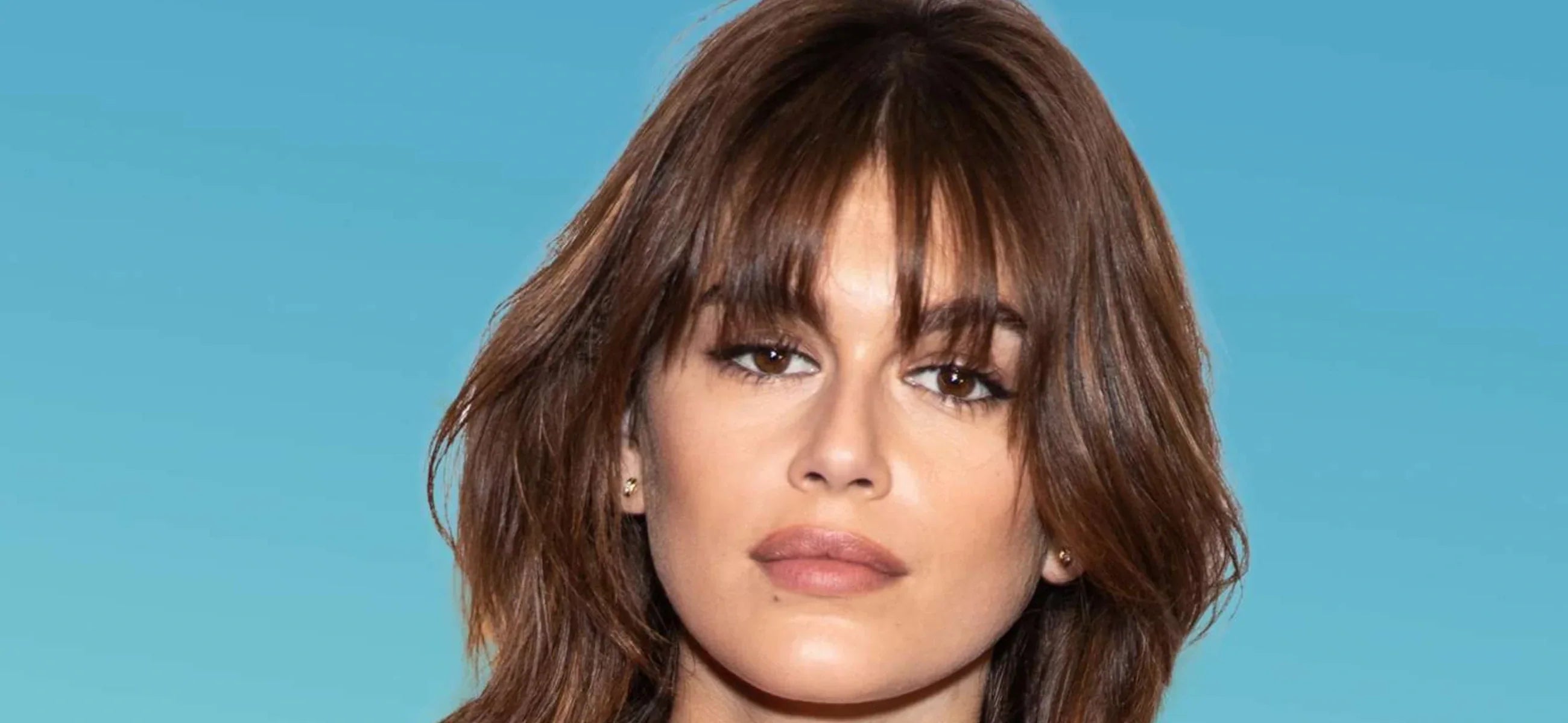 Bold & beautiful: 8 hairstyles for women with small foreheads 