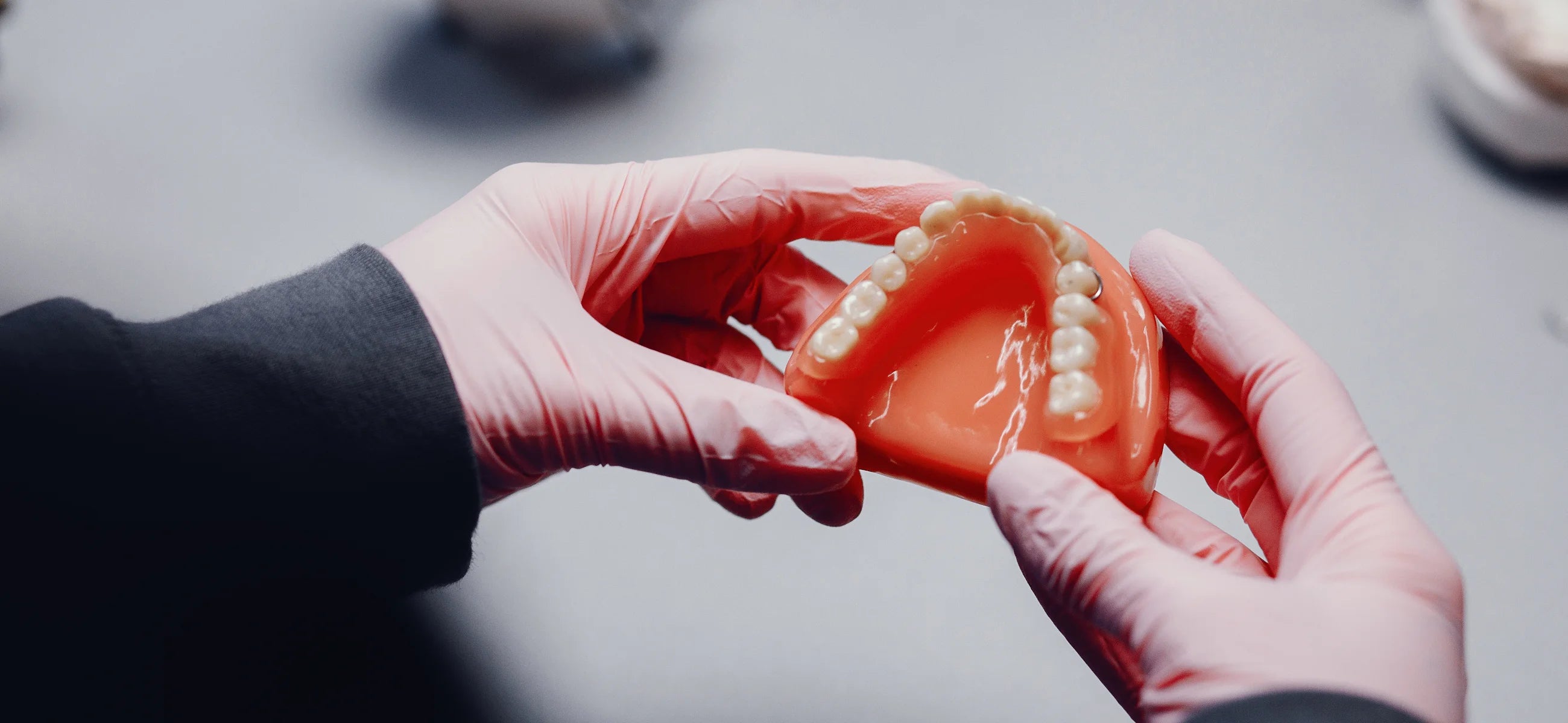 Everything you need to know about the tooth implant procedure