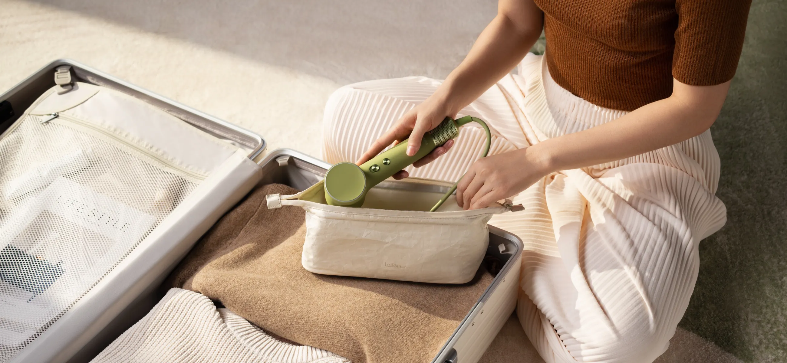 Solving Portability Challenges for Frequent Travelers: High-Speed Drying Without Extreme Heat