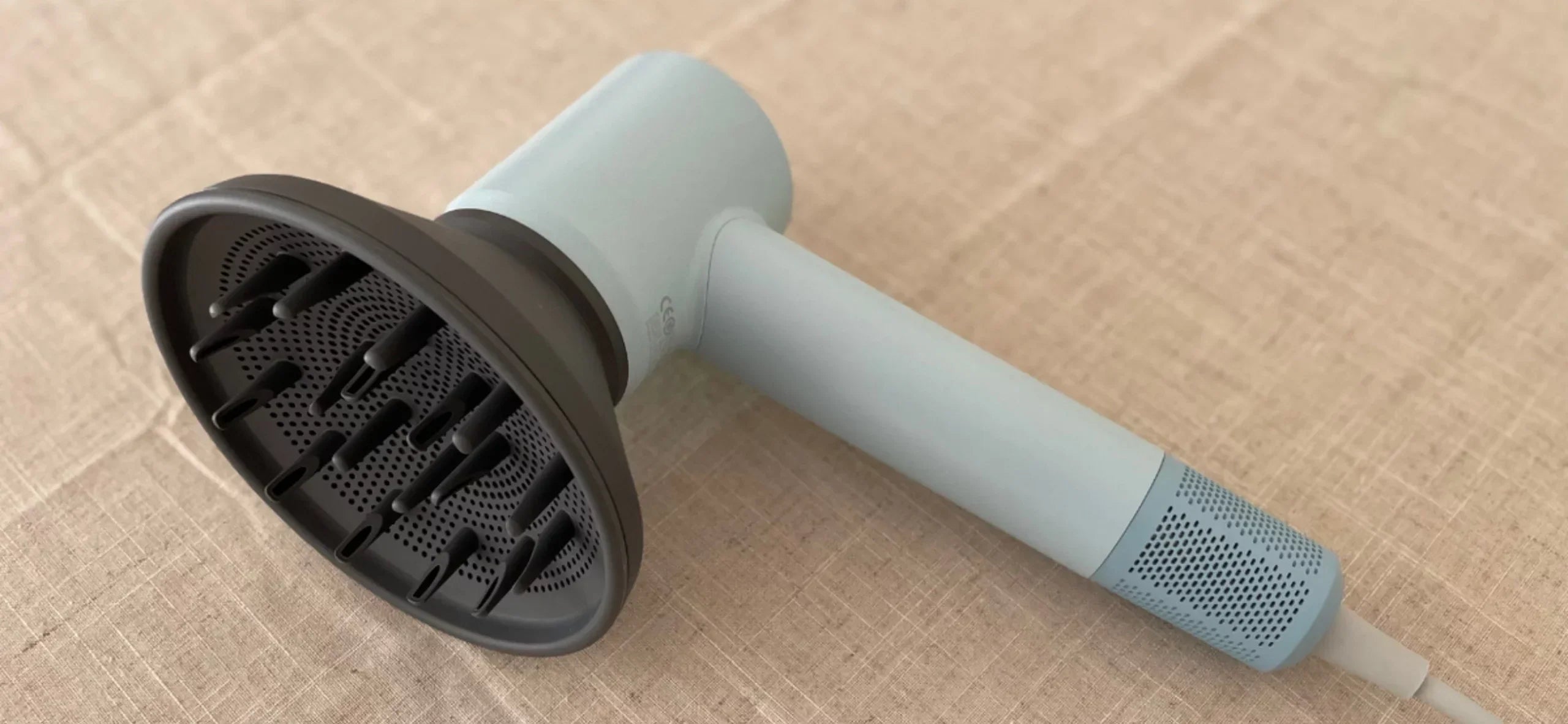 Battery operated hair dryer: How to choose a good one?