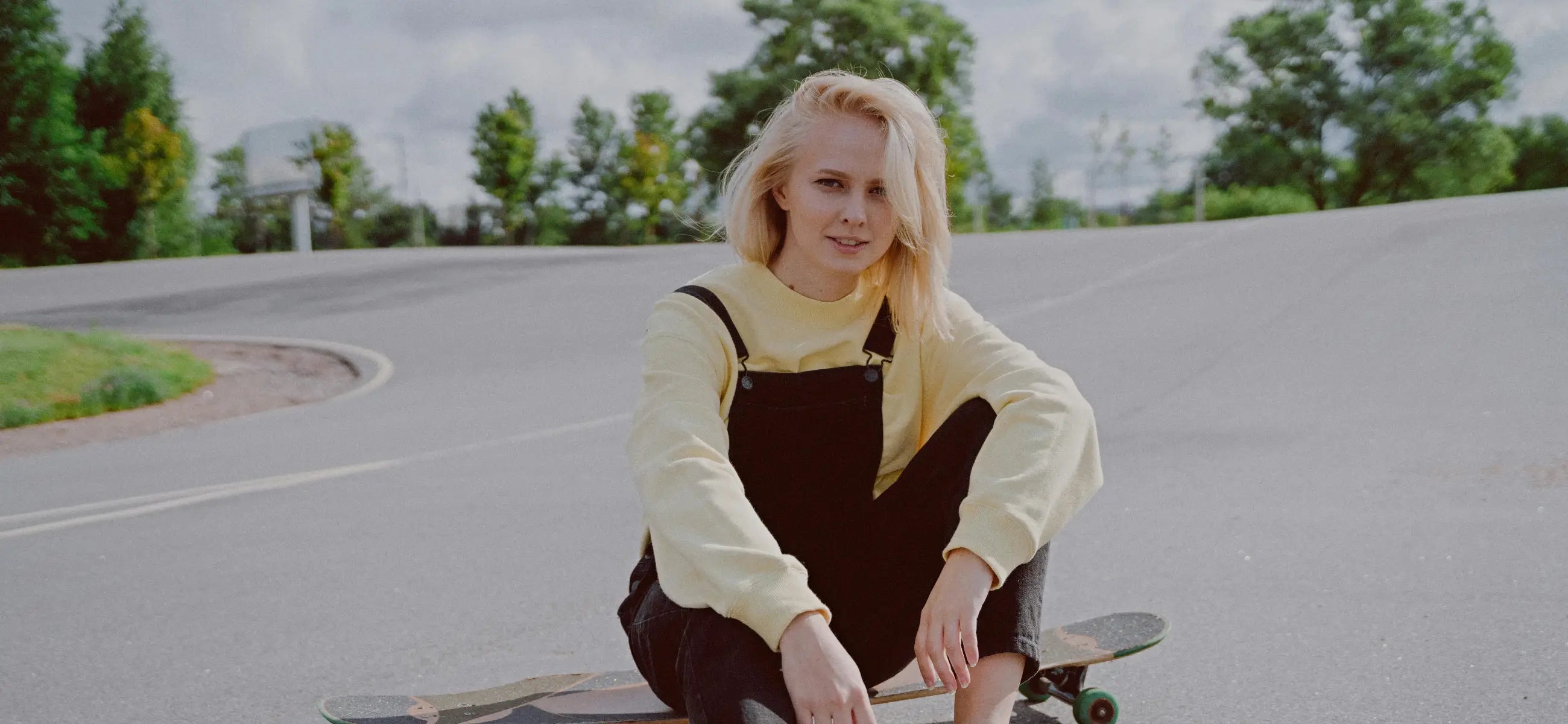 20 androgynous tomboy haircuts that are trending in 2025!
