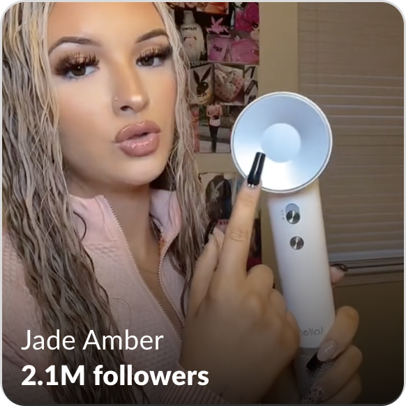 Jade Amber uses Laifen dryer