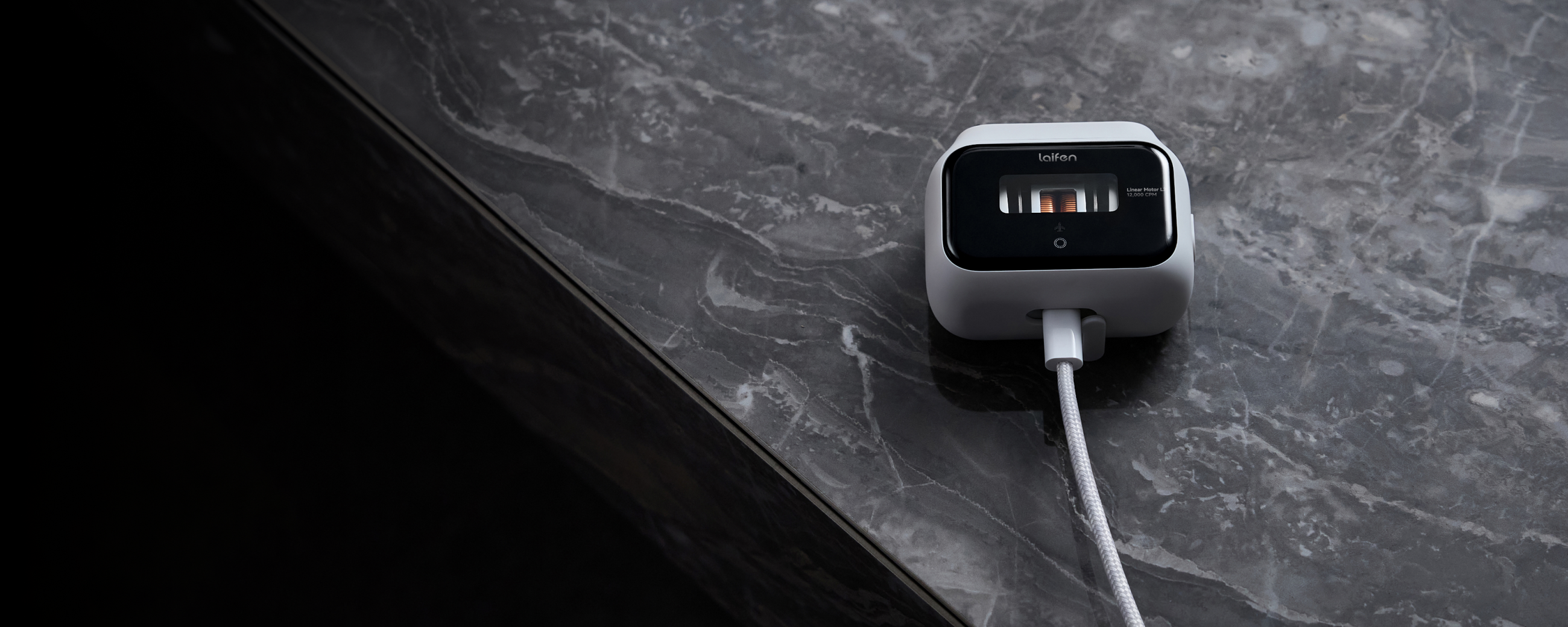 Laifen P3 USB-C charging